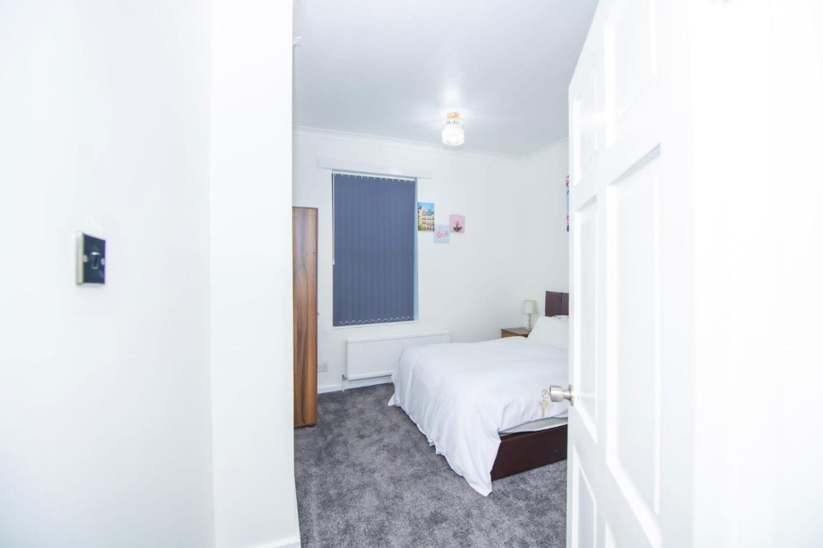 Lovely City Home + Free Parking Manchester Exterior photo